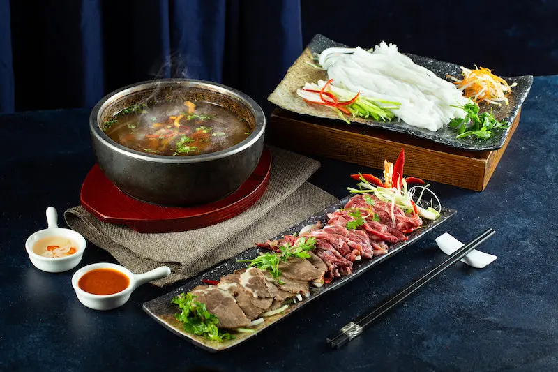 Top 10 qu&aacute;n phở b&aacute;t đ&aacute; H&agrave; Nội ăn một lần liền nhớ m&atilde;i 2