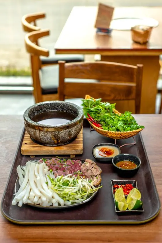 Top 10 qu&aacute;n phở b&aacute;t đ&aacute; H&agrave; Nội ăn một lần liền nhớ m&atilde;i 8