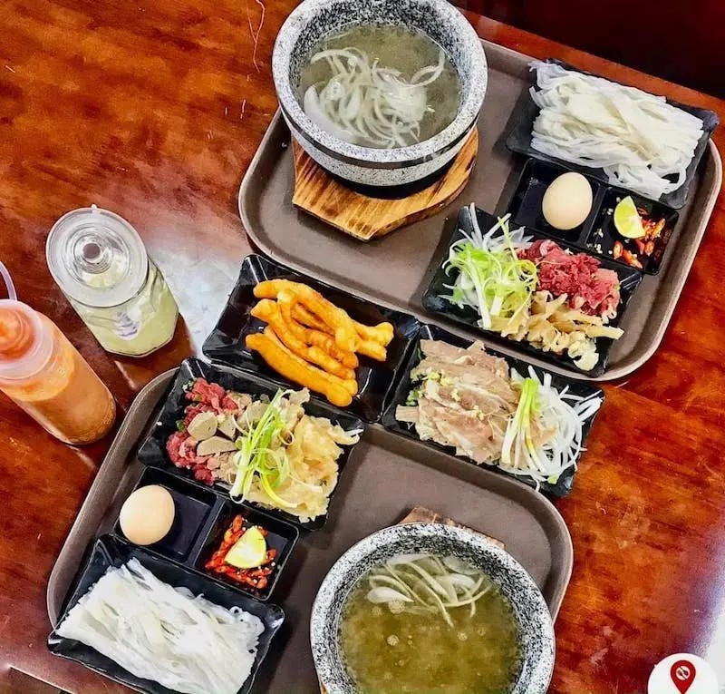 Top 10 qu&aacute;n phở b&aacute;t đ&aacute; H&agrave; Nội ăn một lần liền nhớ m&atilde;i 4
