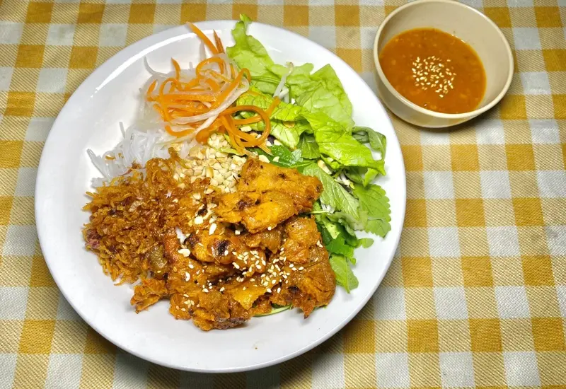Top 11 qu&aacute;n b&uacute;n thịt nướng H&agrave; Nội ngon nức tiếng, chuẩn vị 7