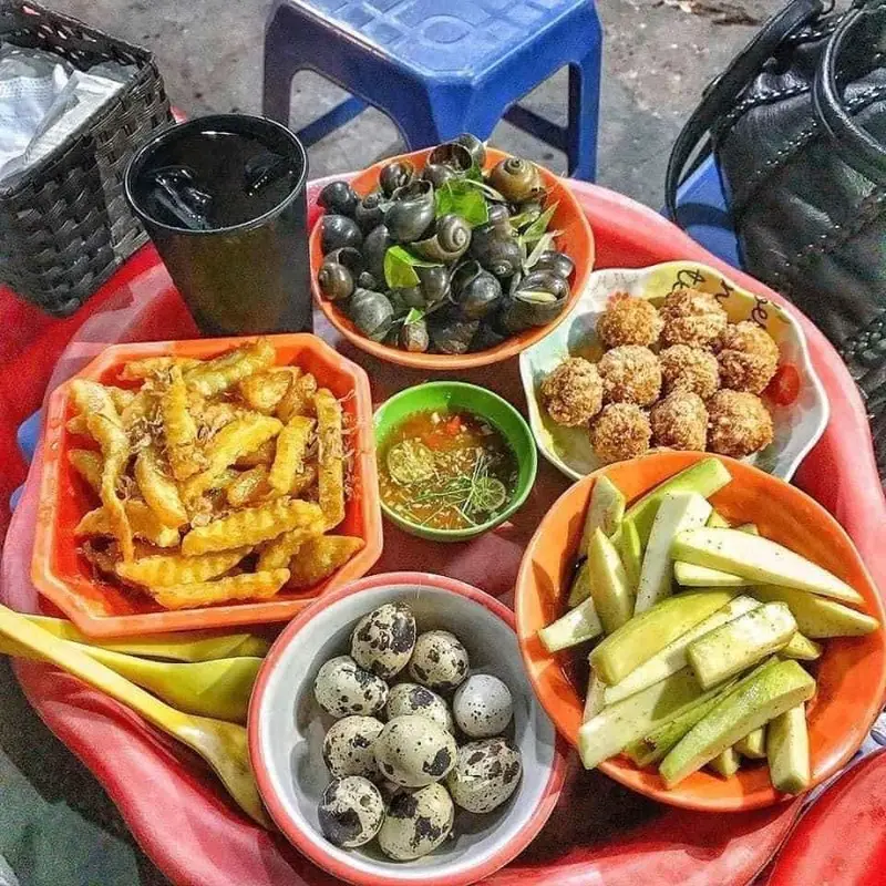 Top 11 qu&aacute;n ốc đ&ecirc;m H&agrave; Nội lan tỏa hương vị ấm nồng 6