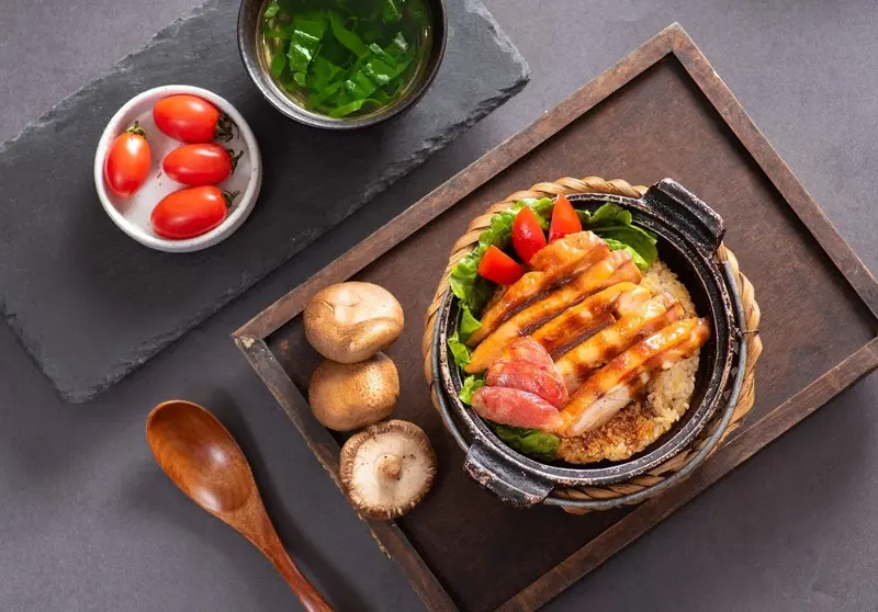 Top 12 qu&aacute;n cơm ngon H&agrave; Nội được y&ecirc;u th&iacute;ch nhất 3