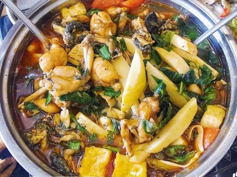 Top 12 qu&aacute;n lẩu ếch ngon H&agrave; Nội kh&aacute;ch đ&ocirc;ng nườm nượp 9