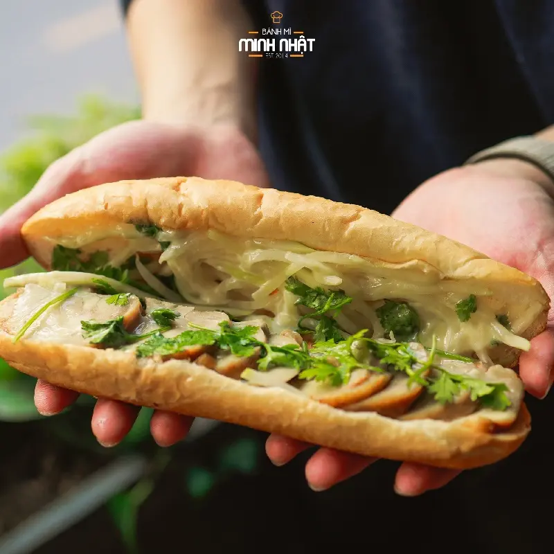 Top 15 qu&aacute;n b&aacute;nh m&igrave; H&agrave; Nội chuẩn vị phố cổ được y&ecirc;u th&iacute;ch 9