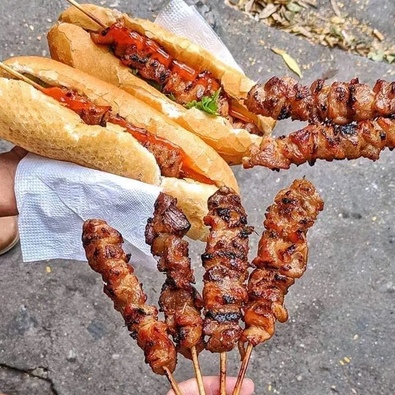Top 15 qu&aacute;n b&aacute;nh m&igrave; H&agrave; Nội chuẩn vị phố cổ được y&ecirc;u th&iacute;ch 6