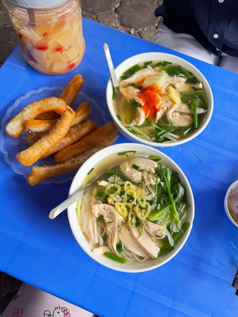 Top 15 qu&aacute;n phở g&agrave; ngon H&agrave; Nội l&agrave;m bao người m&ecirc; mẩn 12