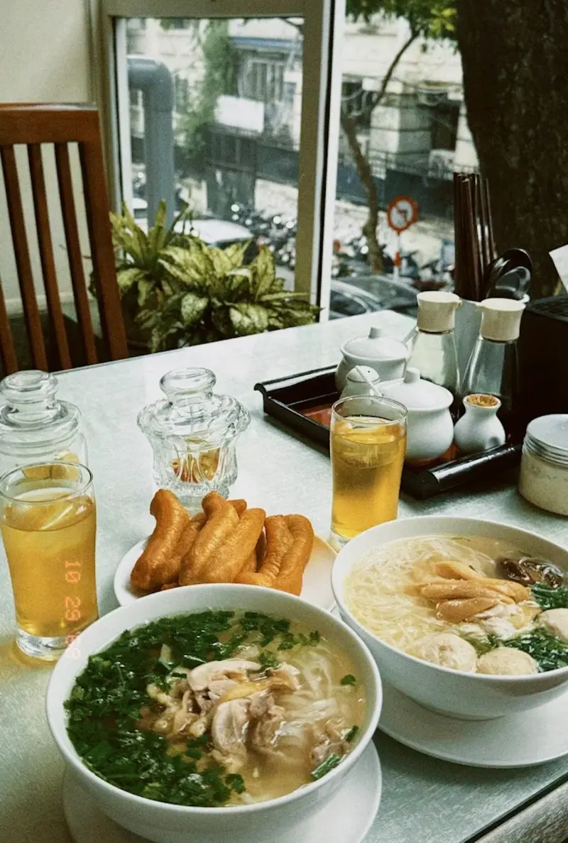 Top 15 qu&aacute;n phở g&agrave; ngon H&agrave; Nội l&agrave;m bao người m&ecirc; mẩn 14