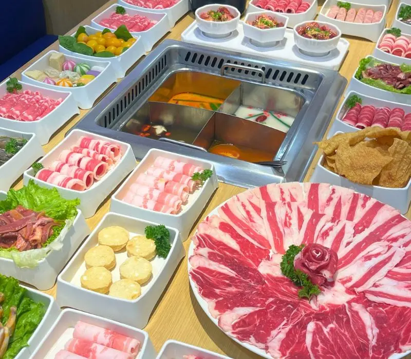 Top 5 lẩu băng chuyền H&agrave; Nội: Ngon đỉnh, với tay l&agrave; c&oacute; ngay 3