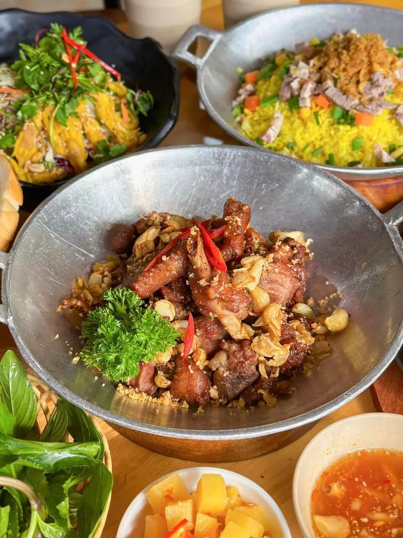 Top 8 qu&aacute;n ngan ch&aacute;y tỏi H&agrave; Nội nổi tiếng kh&ocirc;ng thể bỏ qua 4