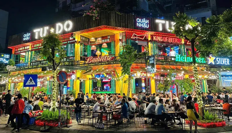 Top 9 qu&aacute;n nhậu H&agrave; Nội để bạn tha hồ lai rai c&ugrave;ng bạn b&egrave; 6