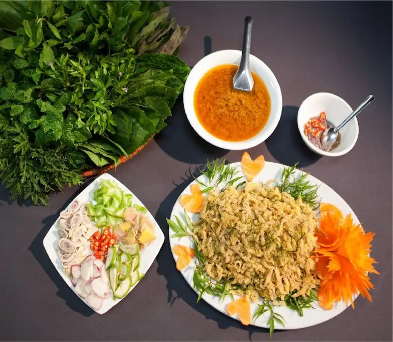 Top địa chỉ thưởng thức gỏi c&aacute; H&agrave; Nội đa dạng phong c&aacute;ch chế biến 4