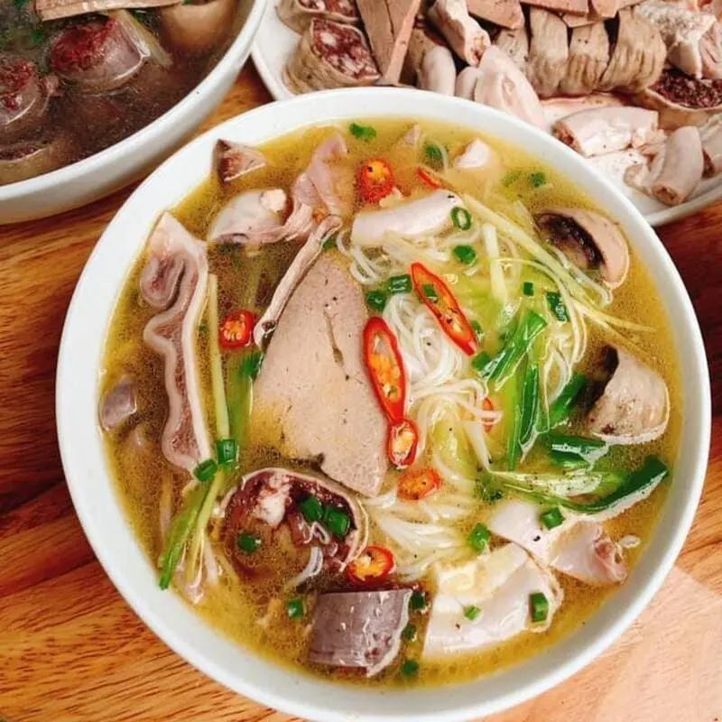 Top những qu&aacute;n b&uacute;n l&ograve;ng H&agrave; Nội với hương vị ngon nhất thủ đ&ocirc; 2