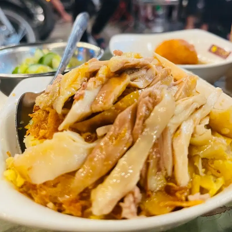 Trải nghiệm hàng xôi Yến 'huyền thoại' tại Hà Nội 6