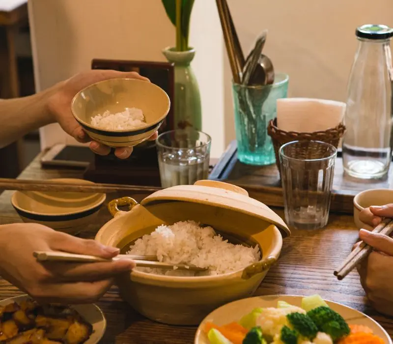 Xới Cơm, qu&aacute;n cơm phong c&aacute;ch nh&agrave; l&agrave;m được Michelin khen ngợi 5