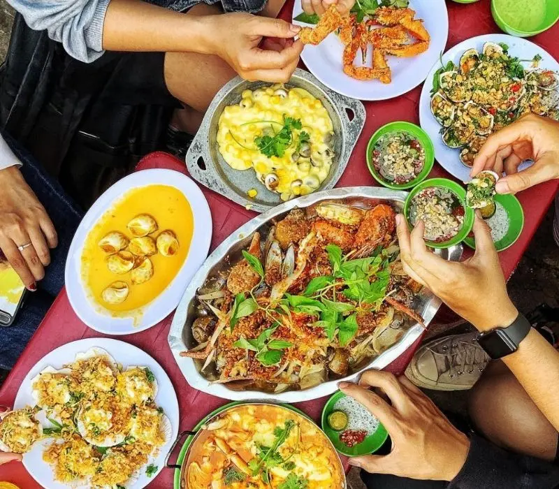 Top 11 quán ốc đêm Hà Nội lan tỏa hương vị ấm nồng