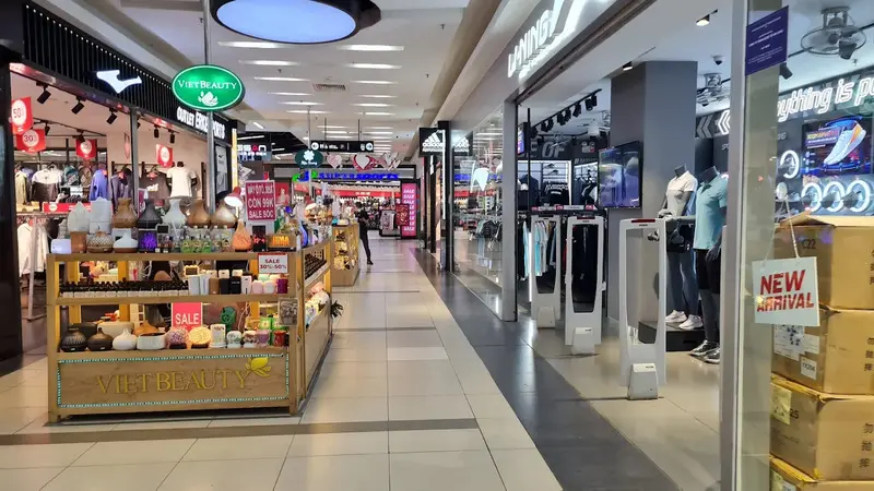 Big C Thăng Long c&oacute; g&igrave;? Review mua sắm, ăn uống chi tiết 4