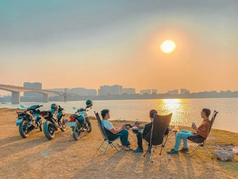 Cắm trại ch&acirc;n cầu Vĩnh Tuy: Trải nghiệm phi&ecirc;u lưu kh&ocirc;ng thể bỏ lỡ 3