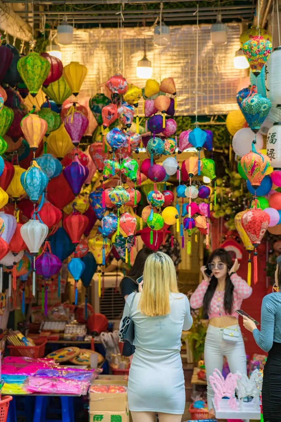 Check-in Phố H&agrave;ng M&atilde; dịp trung thu, kh&ocirc;ng gian rực rỡ sắc m&agrave;u 4