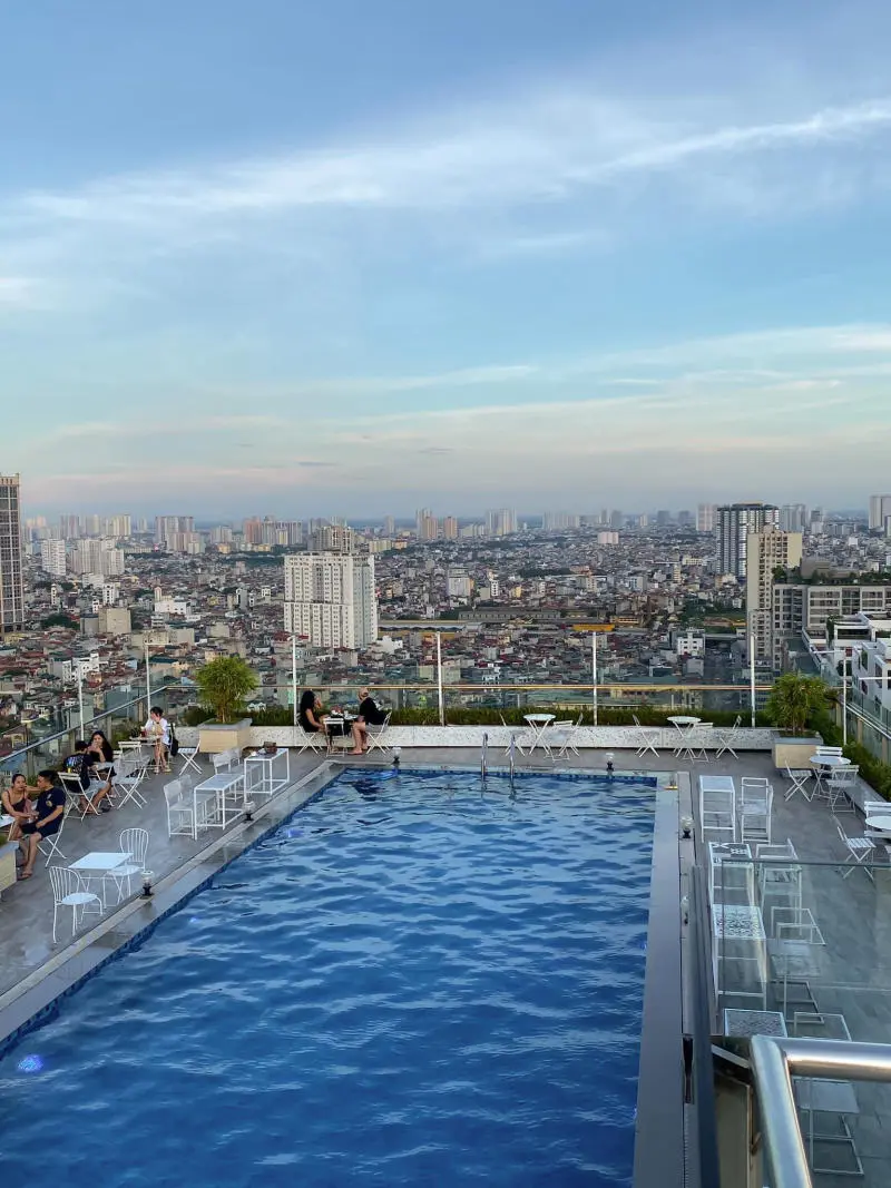 Danh s&aacute;ch bể bơi H&agrave; Nội đẹp nhất giải nhiệt m&ugrave;a h&egrave; n&oacute;ng bức 7