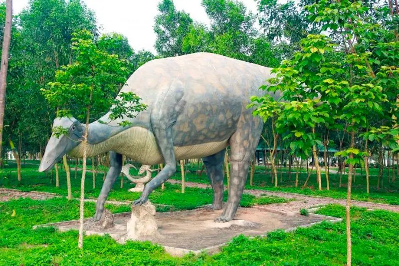 Đến khu du lịch Khoang Xanh Suối Ti&ecirc;n vui chơi, tr&aacute;nh n&oacute;ng 5
