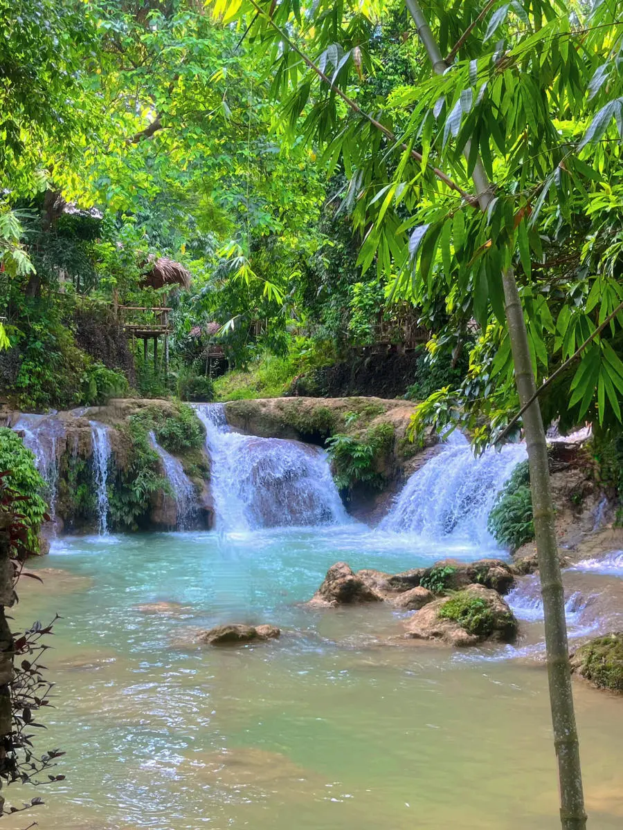 Đến Th&aacute;c Mu trải nghiệm tắm suối c&oacute; một kh&ocirc;ng hai 2