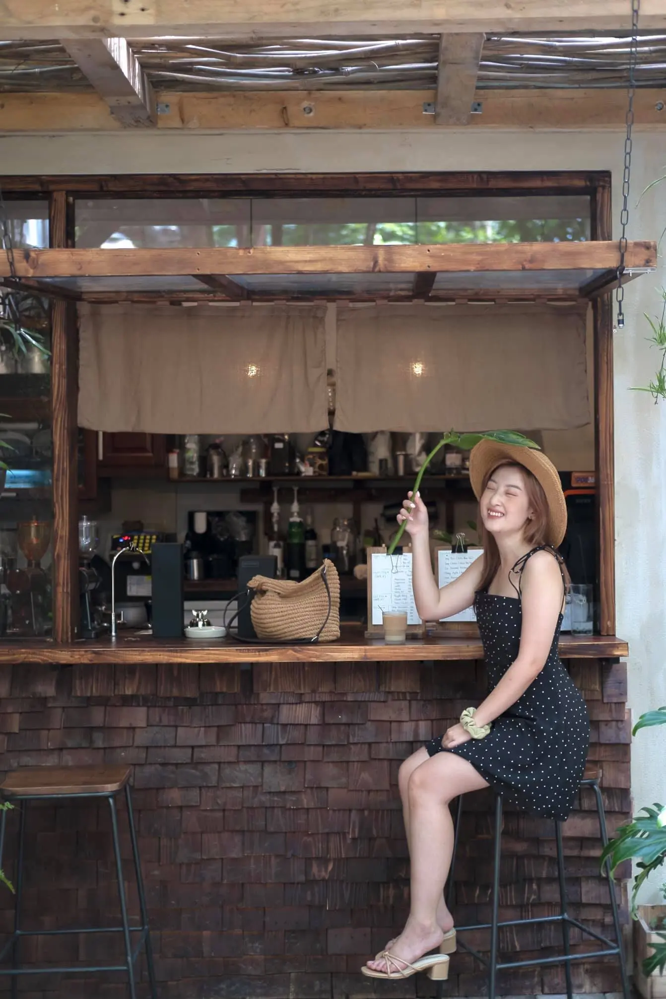 Điểm danh 4 qu&aacute;n cafe H&agrave; Nội đẹp rung rinh khiến ai đến cũng m&ecirc; 5