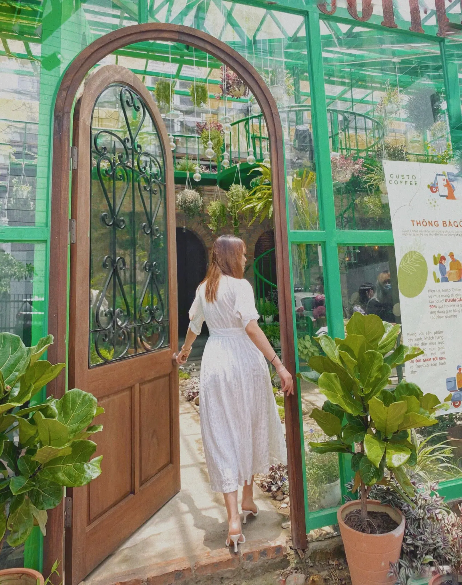 Điểm danh 4 qu&aacute;n cafe H&agrave; Nội đẹp rung rinh khiến ai đến cũng m&ecirc; 11