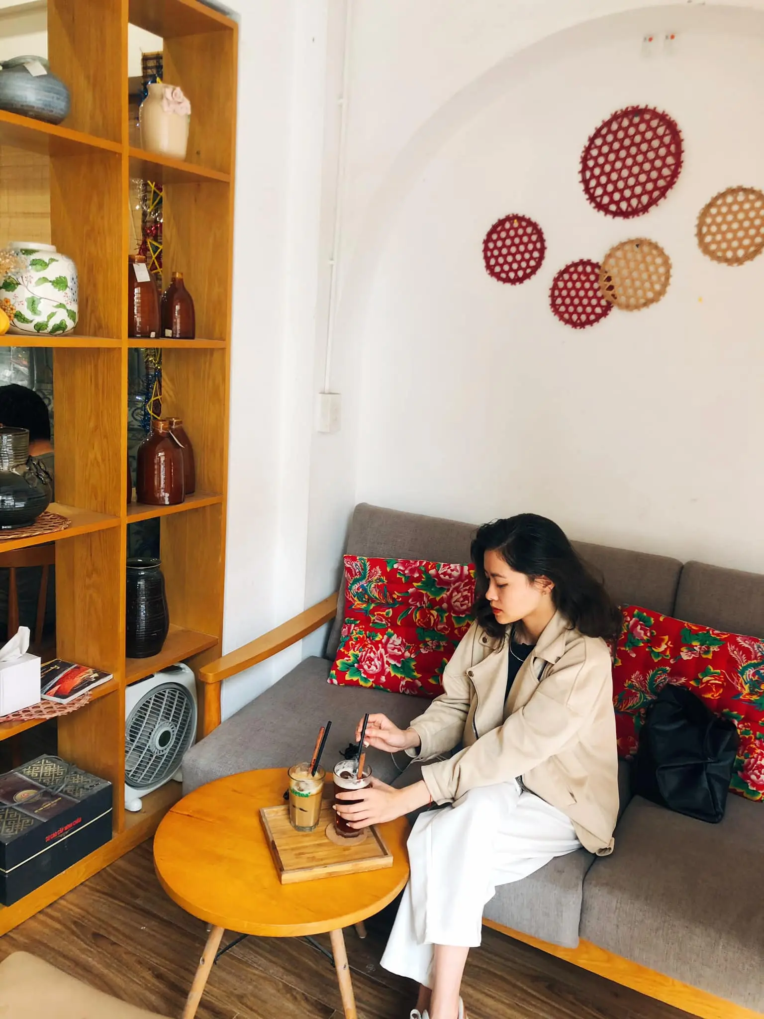 Kh&aacute;m ph&aacute; H&agrave; Nội với bảo t&agrave;ng gốm B&aacute;t Tr&agrave;ng - T&ograve;a kiến tr&uacute;c độc đ&aacute;o nằm ở ngoại &ocirc; 13