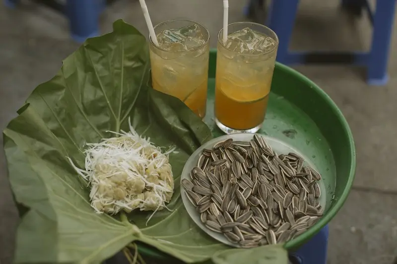 M&ugrave;a thu H&agrave; Nội, vẻ đẹp dịu d&agrave;ng như giấc mơ cổ t&iacute;ch 4