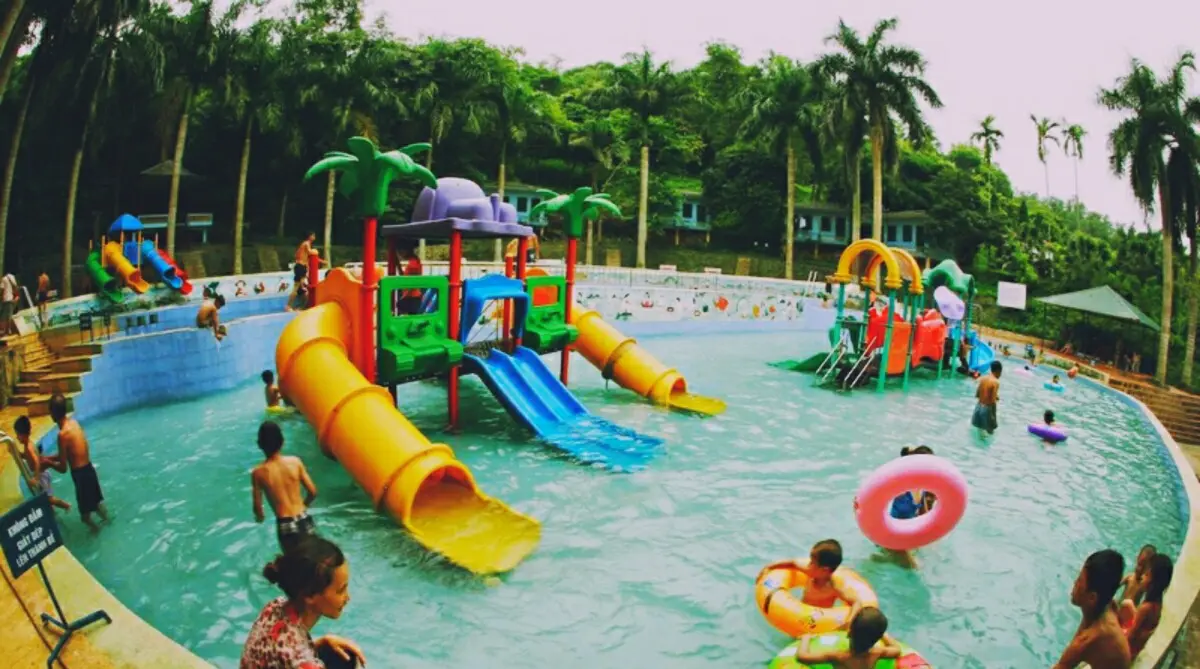 Review một chuyến du lịch Ba V&igrave; tiết kiệm chi ph&iacute; d&agrave;nh cho bạn 3