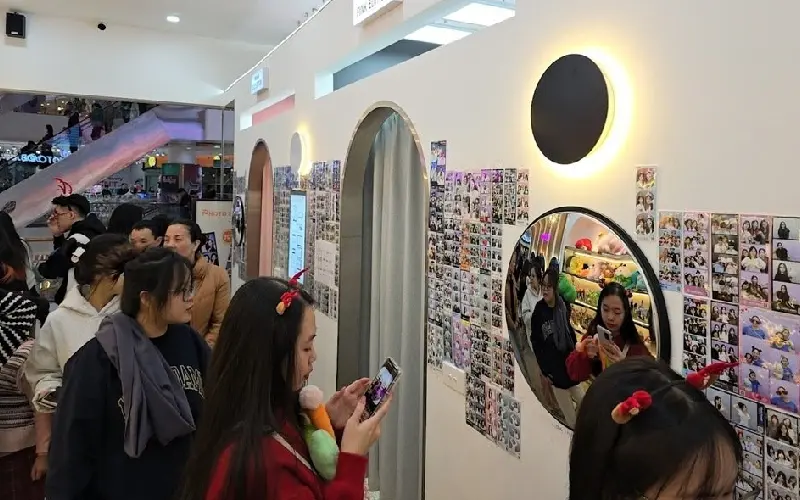 Top 10 tiệm photobooth H&agrave; Nội cực hot với đa dạng phong c&aacute;ch 6