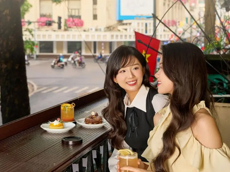 Top 7 qu&aacute;n c&agrave; ph&ecirc; xem diễu binh c&oacute; vị tr&iacute; v&agrave;ng dịp Quốc kh&aacute;nh 2/9 5