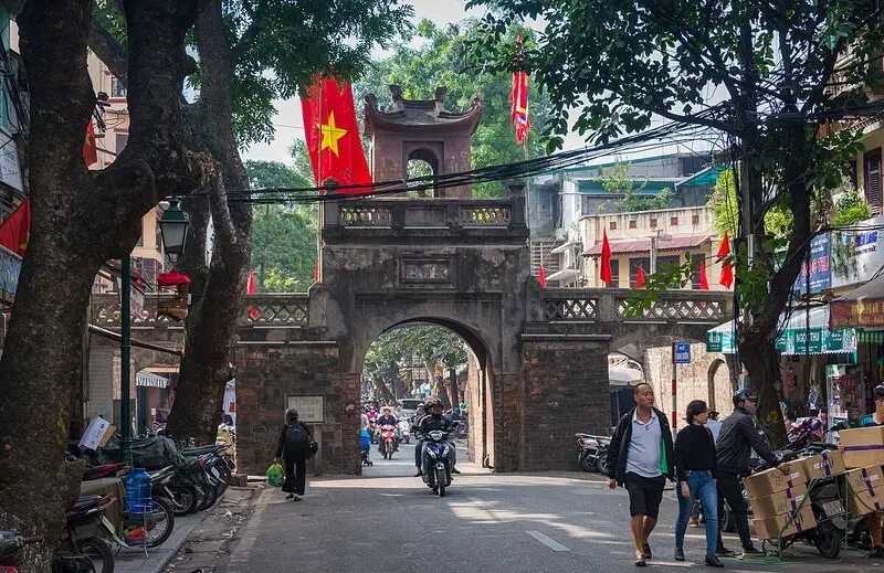 Trải nghiệm t&agrave;u H&agrave; Nội 5 cửa &ocirc;, một h&agrave;nh tr&igrave;nh văn h&oacute;a đặc sắc 2