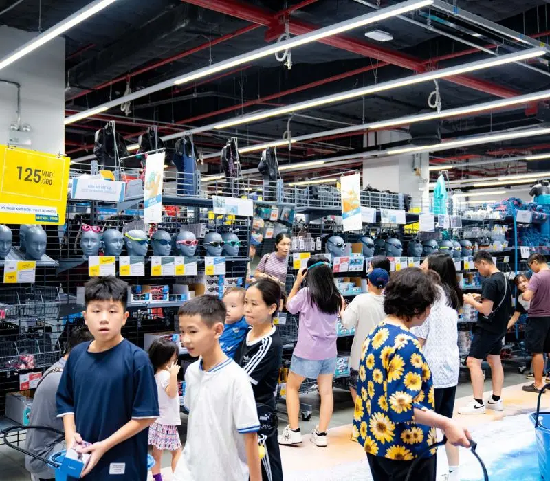 Vincom Mega Mall Smart City, điểm đến giải tr&iacute; hiện đại cho giới trẻ 5