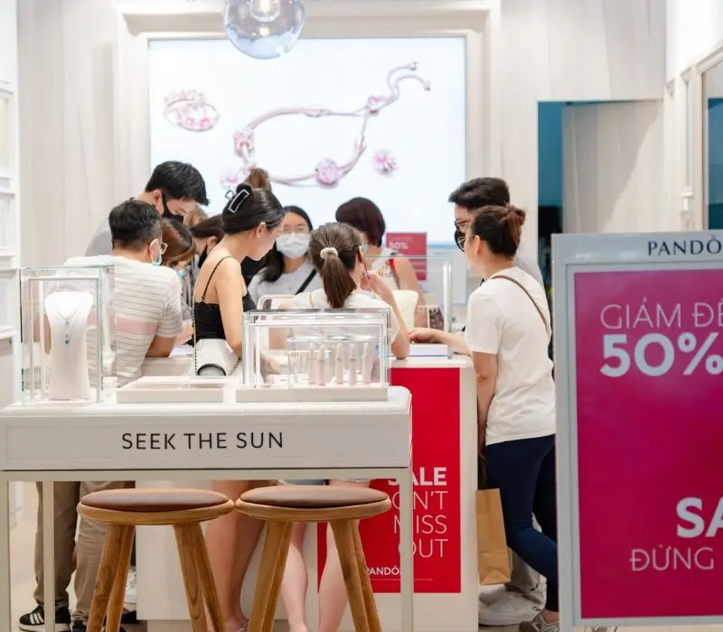 Vincom Mega Mall Smart City, điểm đến giải tr&iacute; hiện đại cho giới trẻ 11