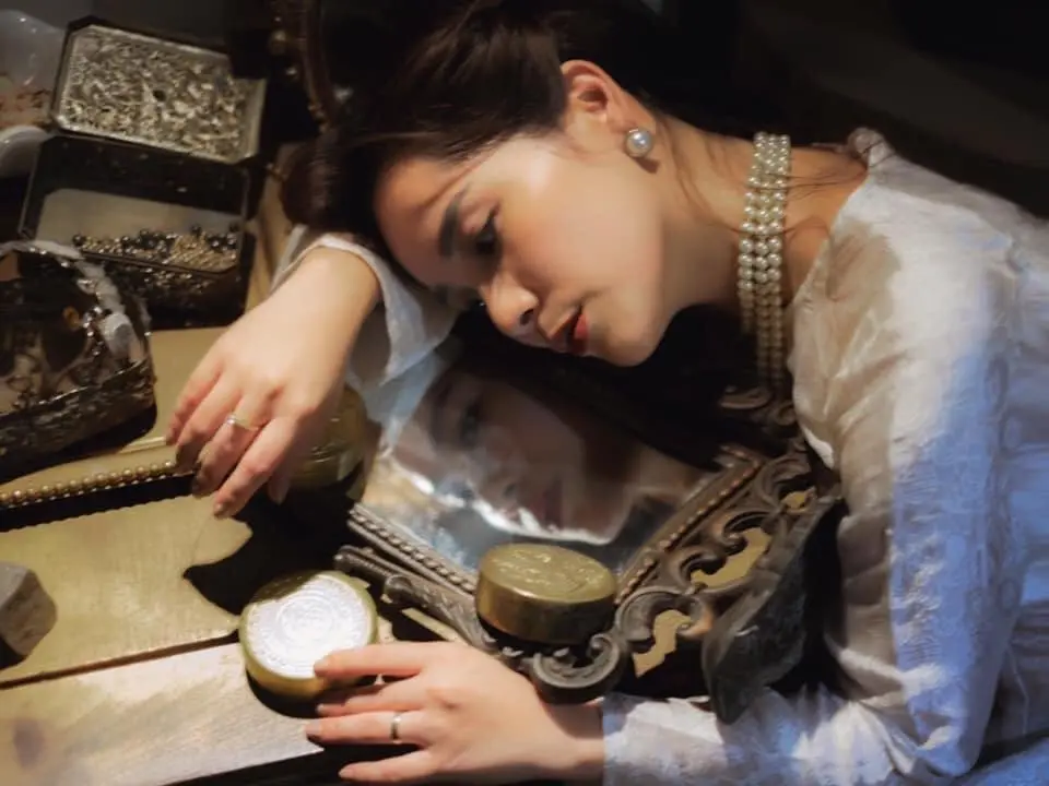 Vừa muốn xem tarot, vừa muốn uống cafe gh&eacute; đến qu&aacute;n cafe H&agrave; Nội n&agrave;y ngay 25