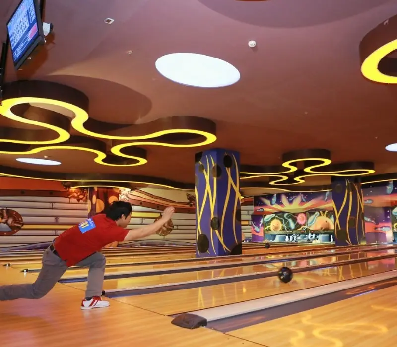 Trải nghiệm chơi bowling Hà Nội - hoạt động giải trí siêu hấp dẫn