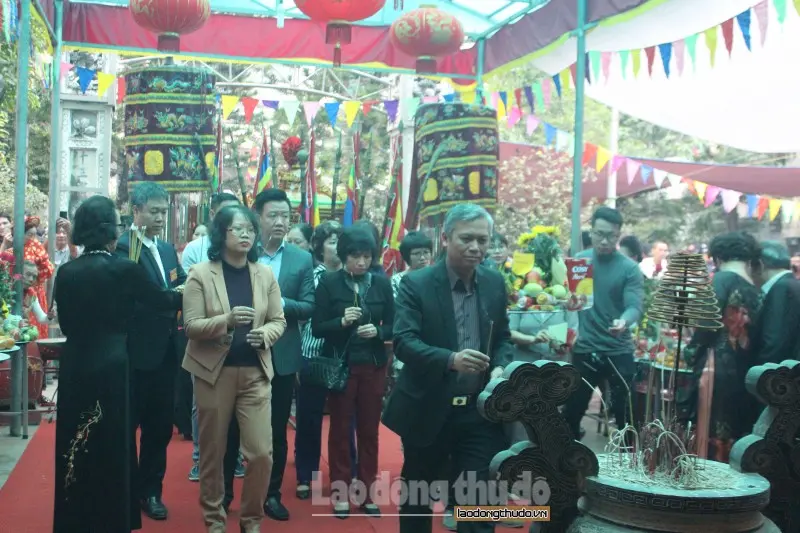 Đ&oacute;n Tết ở H&agrave; Nội nhớ đ&oacute;n lu&ocirc;n Lễ hội đền Kim M&atilde; bạn nh&eacute; ! 5