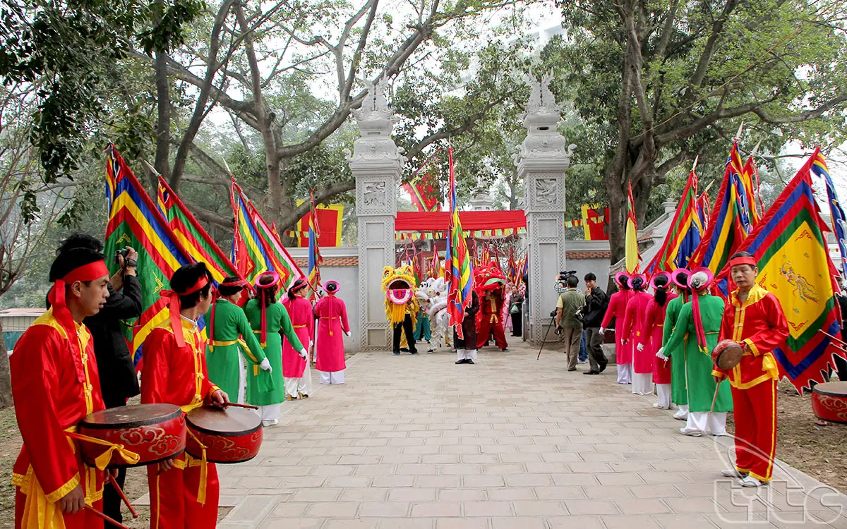 Lễ hội đền Voi Phục - Lễ hội của ng&ocirc;i đền trấn giữ ph&iacute;a T&acirc;y trong Tứ trấn của kinh th&agrave;nh Thăng Long 6