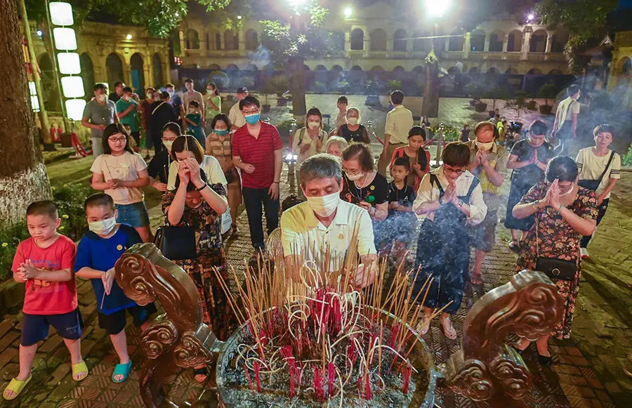 Tour đ&ecirc;m kh&aacute;m ph&aacute; Ho&agrave;ng Th&agrave;nh Thăng Long H&agrave; Nội t&igrave;m về cội nguồn lịch sử 9
