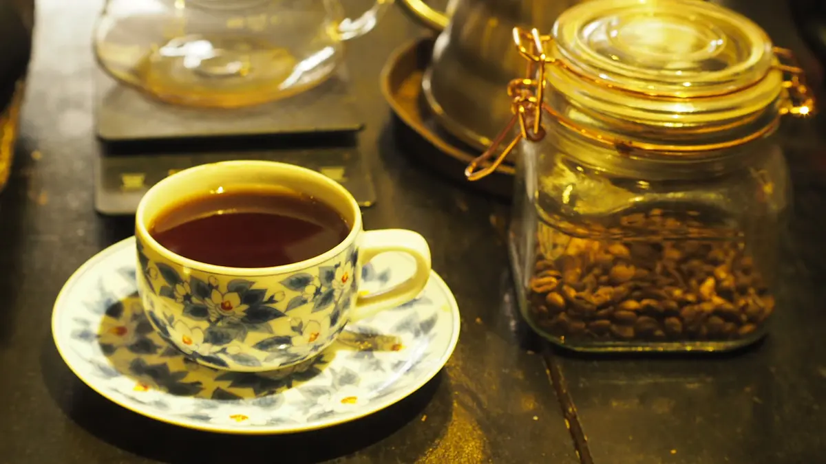 Ẩm thực Đ&ocirc;ng T&acirc;y Kim Cổ tại Nam Giao tr&agrave; qu&aacute;n Hải Ph&ograve;ng 6