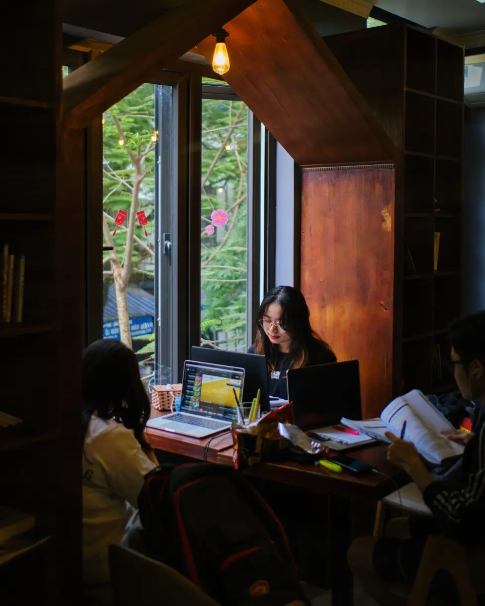 Chẳng lo hết nơi sống ảo với Top 10 qu&aacute;n cafe Hải Ph&ograve;ng view đẹp 17
