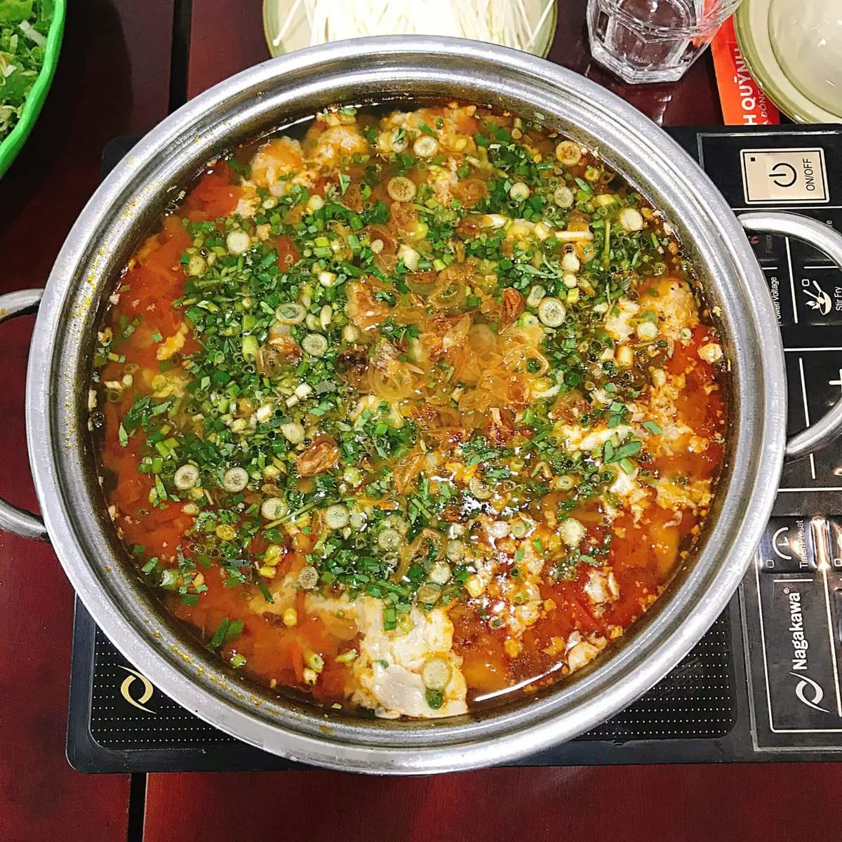Đậm đ&agrave; hương vị Lẩu cua đồng Hải Ph&ograve;ng với đủ loại topping 6