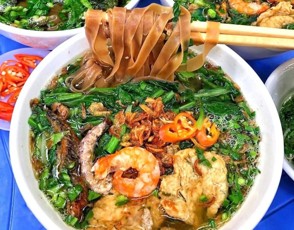 Đắm say hương vị B&aacute;nh đa cua Hải Ph&ograve;ng g&acirc;y bao thương nhớ 2