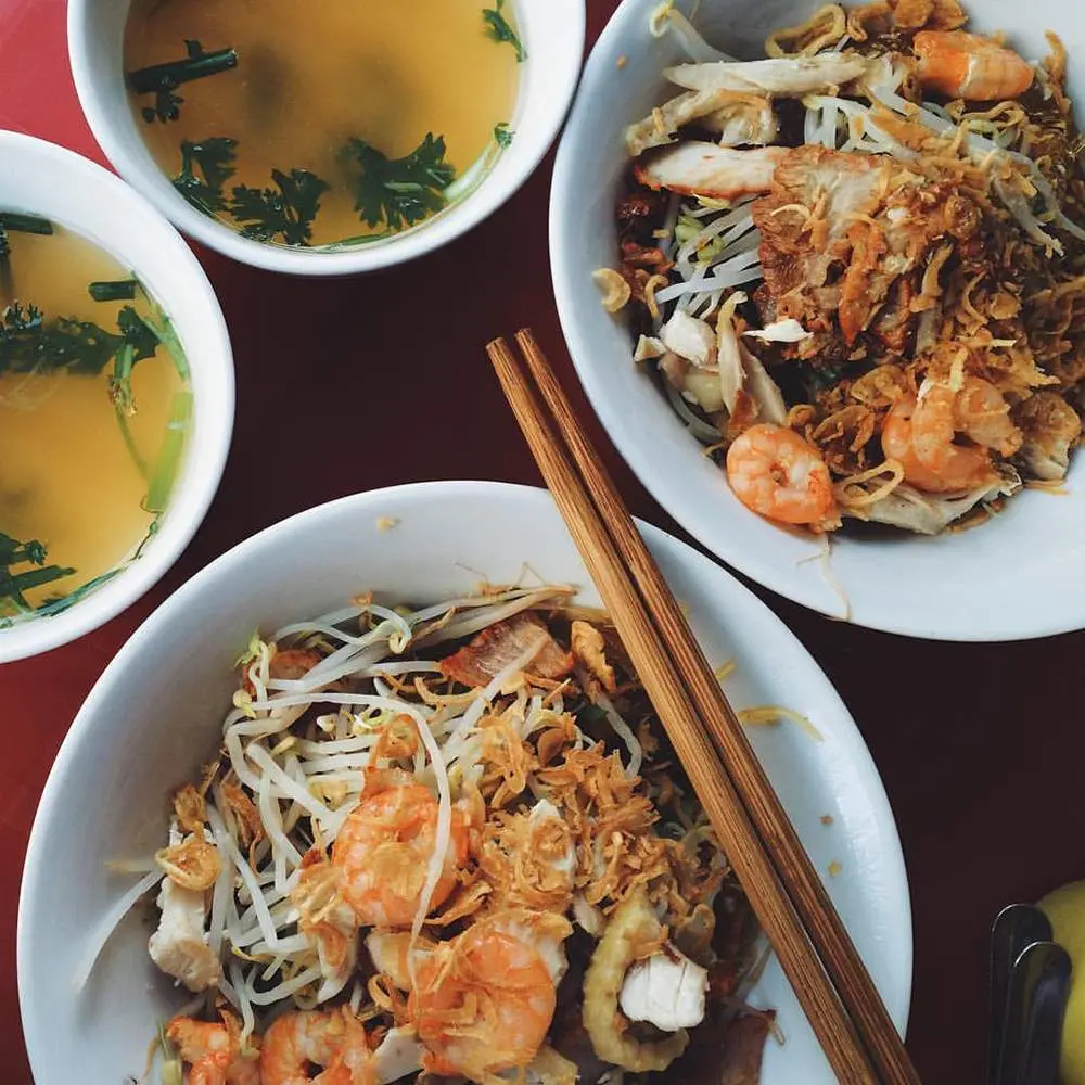 Điểm danh những Qu&aacute;n ăn vặt ngon ở Hải Ph&ograve;ng 9