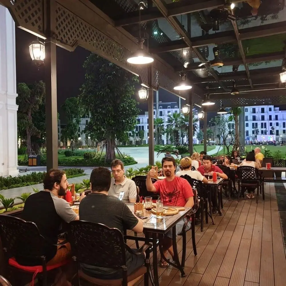 Lạc v&agrave;o ch&acirc;u &Acirc;u cổ điển tại Texgrill Restaurant Hải Ph&ograve;ng 25