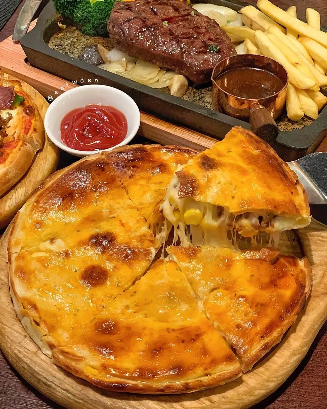 Lạc v&agrave;o ch&acirc;u &Acirc;u cổ điển tại Texgrill Restaurant Hải Ph&ograve;ng 17