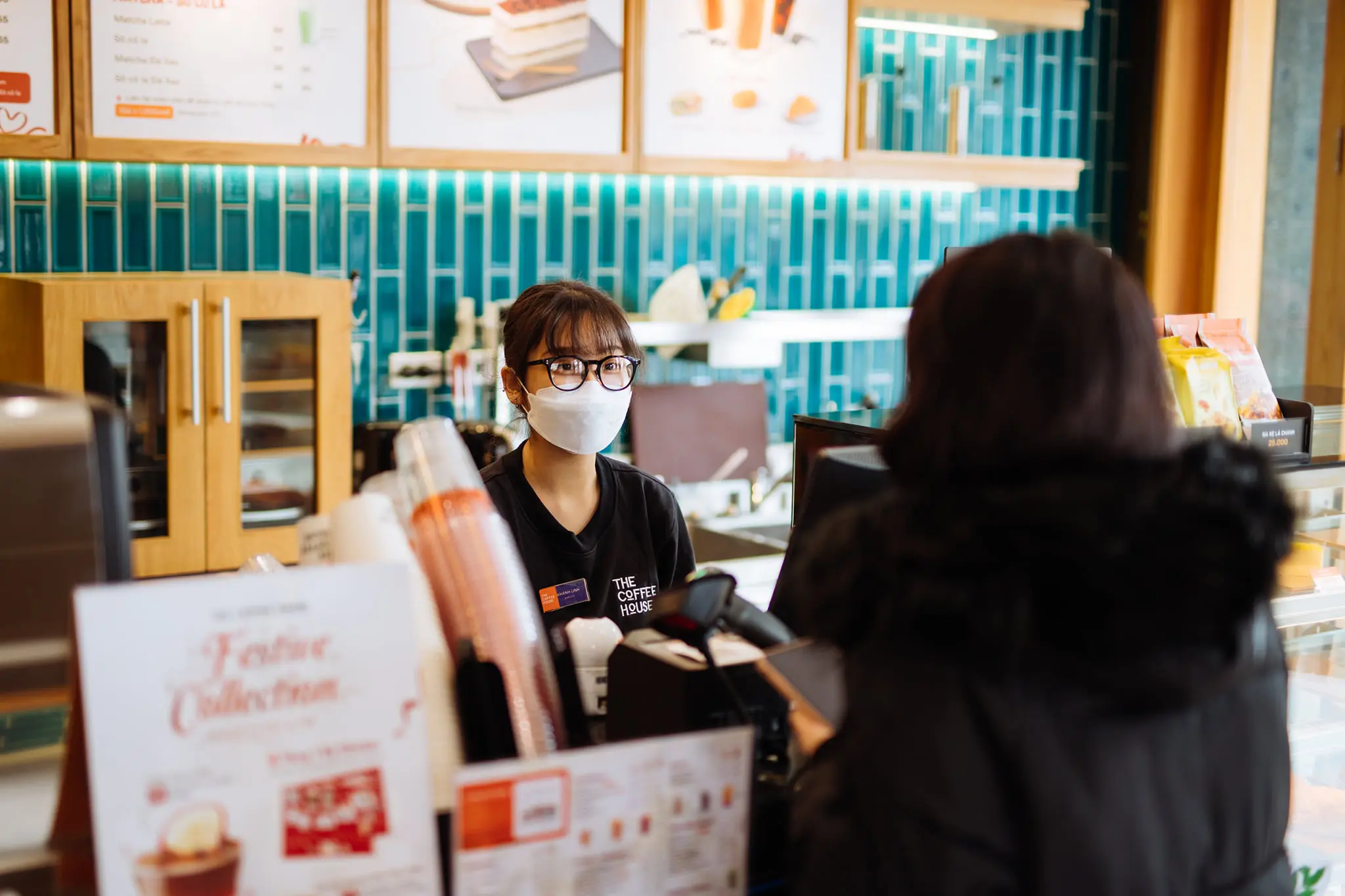 The Coffee House Cầu Đất, b&ocirc;ng sen trắng mọc giữa g&oacute;c ng&atilde; tư Lương Kh&aacute;nh Thiện 18