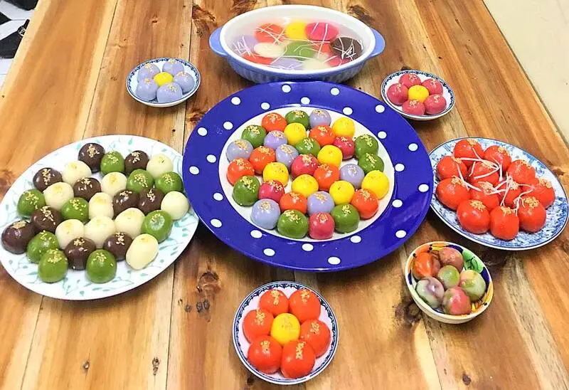 Thưởng thức sủi d&igrave;n Hải Ph&ograve;ng tại 6 qu&aacute;n ngon trọn vị đất Cảng 7