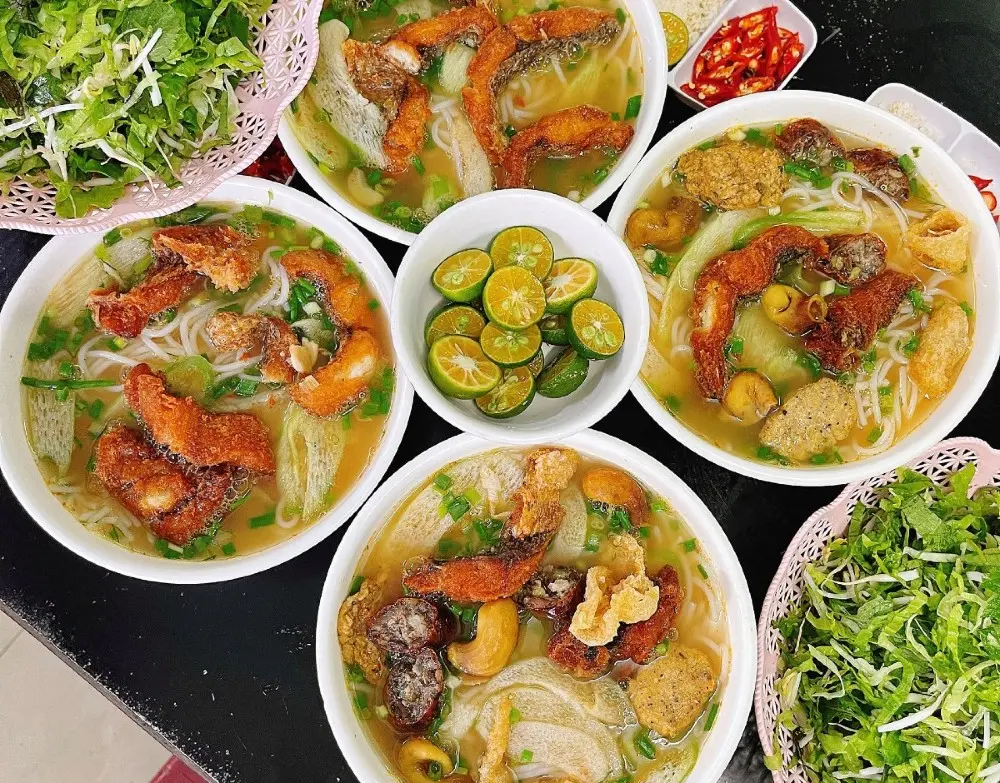 Đi đâu về đâu vẫn nhớ mãi hương vị của món Bún cá cay Hải Phòng